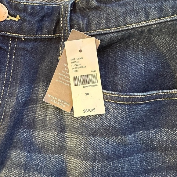 Lane Bryant Women’s Distressed Jeans NWT Size 20 Mid Rise Slim Straight Ankle - Picture 1 of 14